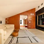 Appartement Guesthost - 500sqm Luxury With Spa, Gym, Terrace, Game & Garage Milan