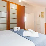 Romantic Navigli Attic Free Garage 255 X 520 Cm