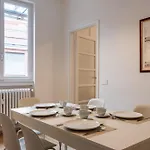 Rosalba Flexyrent Milaan