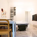 Oxart - Design A Due Passi Da Loreto 아파트 밀라노