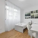 2 Apt, M3 Affori 15 Min To Duomo E Wifi * Milan