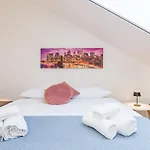 Appartement Romantic Navigli Attic Free Garage 255 X 520 Cm Milaan