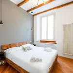 Stylish With Balcony - Brera Milão