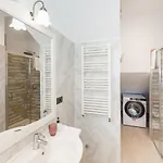 Appartement Romantic Navigli Attic Free Garage 255 X 520 Cm Milaan