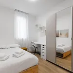 Apartment 2 Apt, M3 Affori 15 Min To Duomo E Wifi