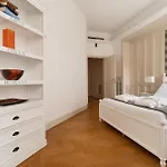 Guesthost - 500sqm Luxury With Spa, Gym, Terrace, Game & Garage Milan