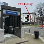 Luxury - Metropolitana M4- San Babila -stadio San Siro - Duomo - Aeroporto Linate - Castello Sforzesco