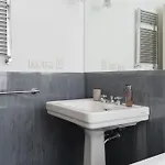 Appartement Guesthost - 500sqm Luxury With Spa, Gym, Terrace, Game & Garage