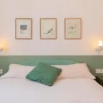 Apartment Chic Design 80 Sqm - Sleeps 6 - Metro 2 Min *