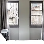 Allegroitalia San Pietro All'orto 6 아파트호텔 4*