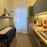 Apartamento Sunny New With Terrace 2 Min Metro Milán