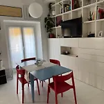 Your Spot In * Milaan