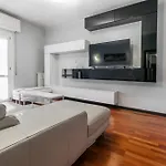 Apartment New Near Station 3 Bedroom *