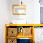 Modern Two-room With Balcony 2km From The Center Διαμέρισμα