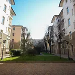 Apartament Loft Da Serena Ai Navigli Mediolan