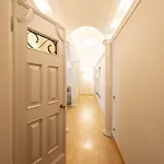 아파트 Volta Brera Flat By Interhome *