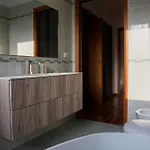 Apartamento Elegante - 2 Camere, 2 Bagni, Garage E Balcone