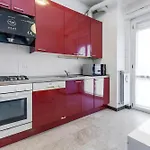 New Near Station 3 Bedroom Mailand