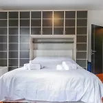 New Near Station 3 Bedroom Apartment *