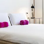 Designer Between Brera And Arco Apartment Mailand