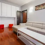 New Near Station 3 Bedroom Mailand