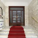 Spacious And Cozy Flat With Two Bthroom Apartment *