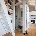 Charming Loft On The Navigli Appartement