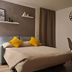 Apartamento Bright With Terrace And Free Parking