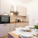 Ramazzini District - Elegant Flat X8 ميلان