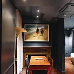 Ξενοδοχείο Aethos 5*