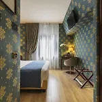 Hotel Pierre