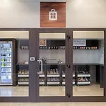 Hilton Garden North 4*