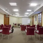 فندق هوليداي إن غاريبالدي ستيشن 4*