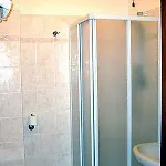 Ξενοδοχείο Mondial 2*