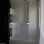 Alojamento de Acomodação e Pequeno-almoço Bb 4*