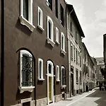Hotel apartamentowy Concoct Mediolan