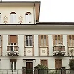 Porta Tosa Boutique Bed and Breakfast 4*