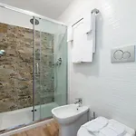 伊索拉公寓式酒店 4*