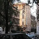 维也纳酒店 酒店