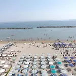 מלון Vienna 3*
