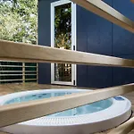 مكان تخييم Ecosuite & 4*