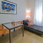 Madeleine - Brera Apartment Milan