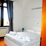 Casa Per Ferie Achille Ricci بيت ضيافة *