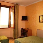 Casa Mia 2*