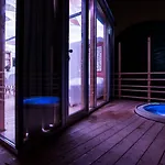 Ecosuite & مكان تخييم ميلان