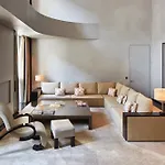 Hotel Armani