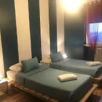 I Am Here - Gioia 71 Гостевой дом
