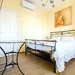 Bed & Breakfast Antico Cortile 4*