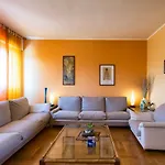 Apartment 160 Mq