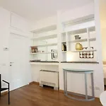 Apartment Brera - Fiori Chiari Charme